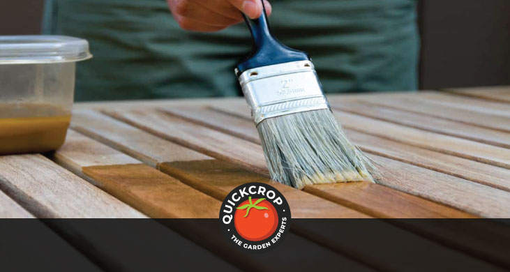 Applying a finish to wooden outdoor furniture - header image