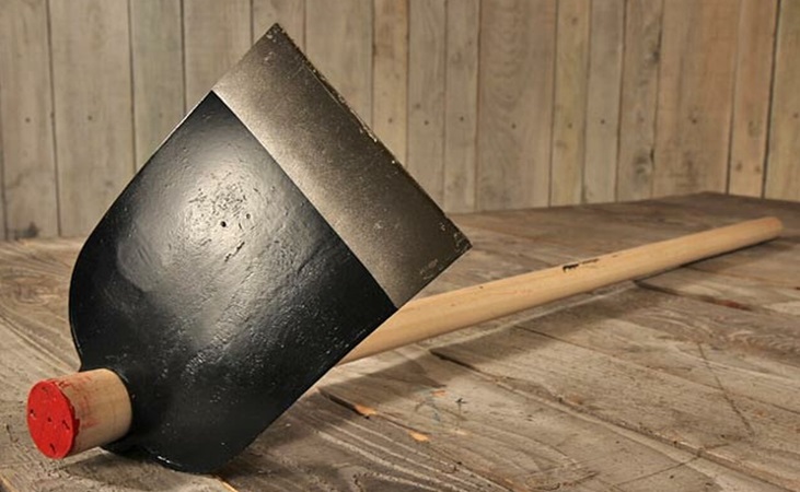 the chillington heavy duty hoe