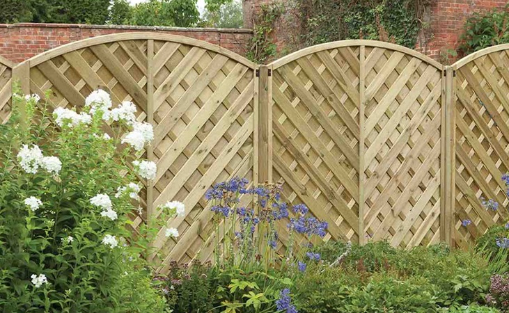 Madrid timber fencing panels