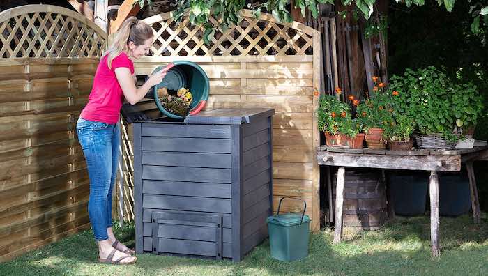 Thermo wood compost bin